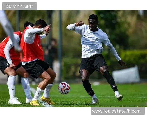 李昂力挽狂澜成功解围大连英博迎来逆转胜利的曙光