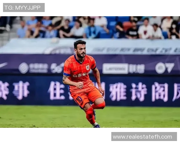 瓦科帽子戏法助力山东泰山逆转胜利展现球队强大实力